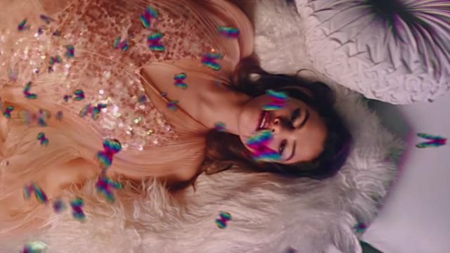 Paillettes rose haut de Selena Gomez de Selena Gomez - Rare (official Music Video)
