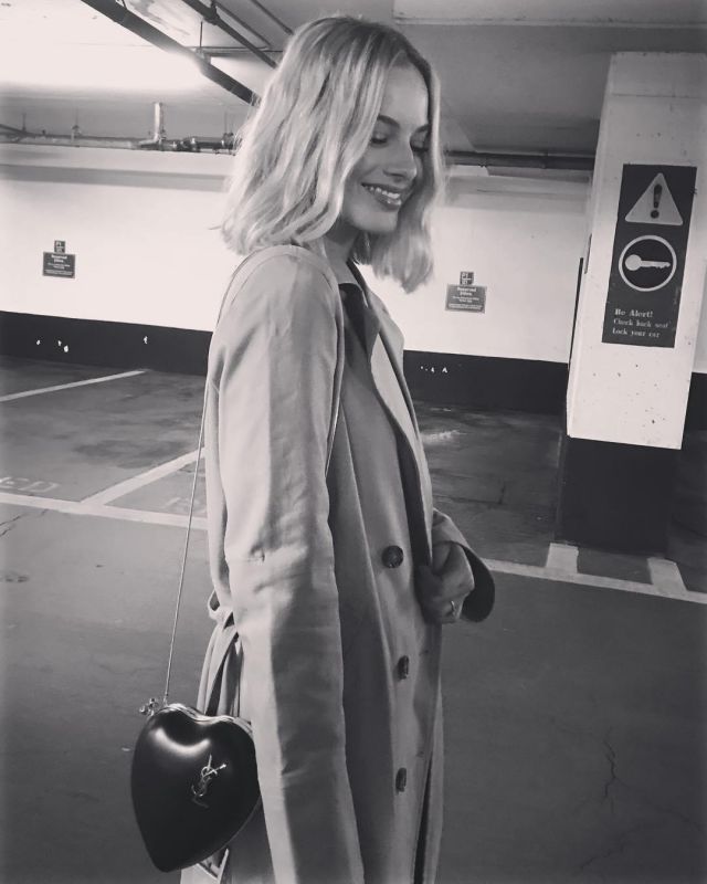 The heart sack of Margot Robbie on the account Instagram of @margotrobbie