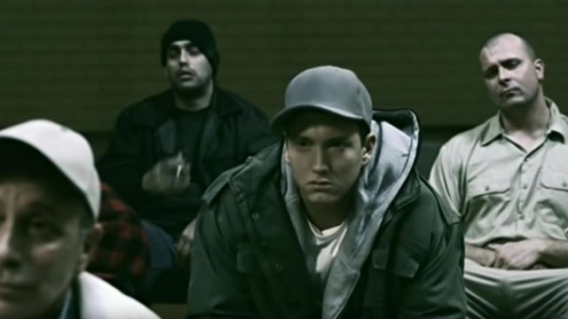 Parka kaki de Eminem dans Eminem - When I'm Gone (Official Music Video)