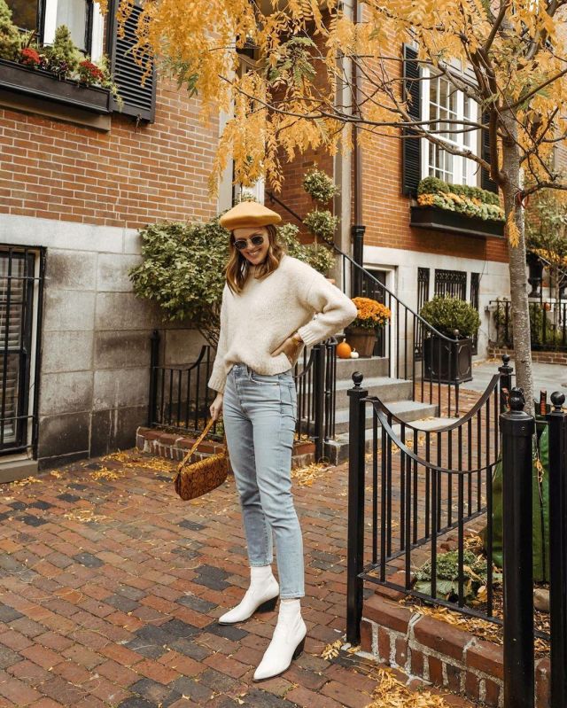 Sac Ba­guette Ser­pent de Charlotte Bridgeman sur le compte Instagram de @charlottebridgeman