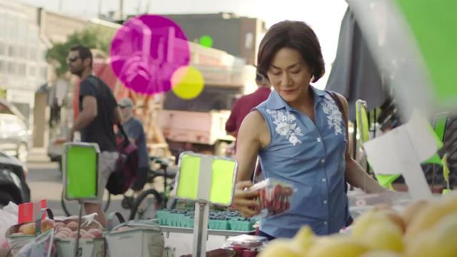Blue Sleeveless Top of Umma (Jean Yoon) in Kim's Convenience (S01E01)