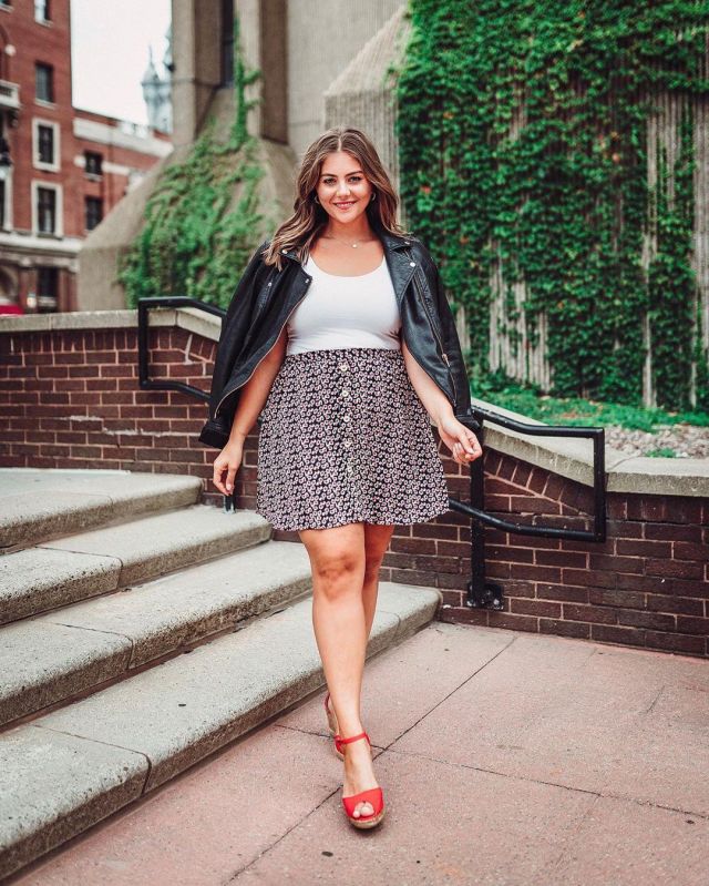 Dou­ble Scoop Top of Caralyn Mirand Koch on the Instagram account @caralynmirand