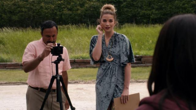 Zara Blue Grey Crossover Velvet Dress worn by Alexis Rose (Annie Murphy) in Schitt's Creek (S04E06)