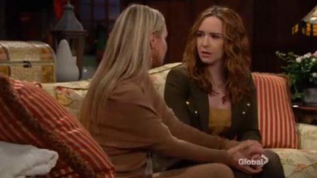 Cami Nyc Green Blaz­er worn by Mariah Copeland (Camryn Grimes) as seen on The Young and the Restless January 17, 2020