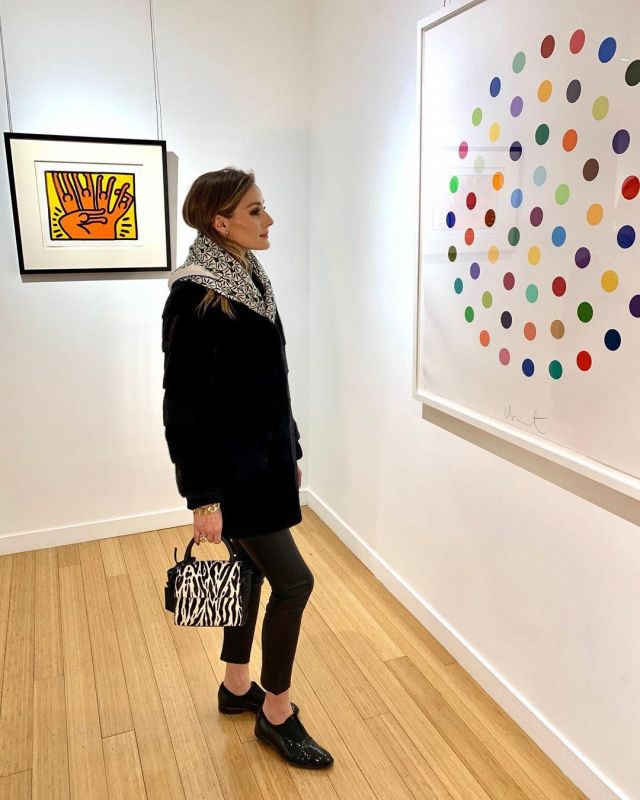 J Brand Alana Cropped High Rise Leather Skin­ny Pants worn by Olivia Palermo Instagram January 20, 2020