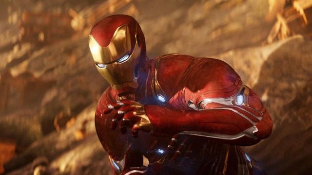 The armor of Tony Stark / Iron Man (Robert Downey Jr.) in the Avengers : Infinity War