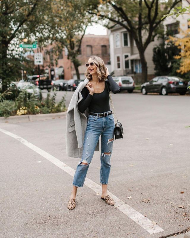 High Rise Jeans of Blair Staky on the Instagram account @thefoxandshe