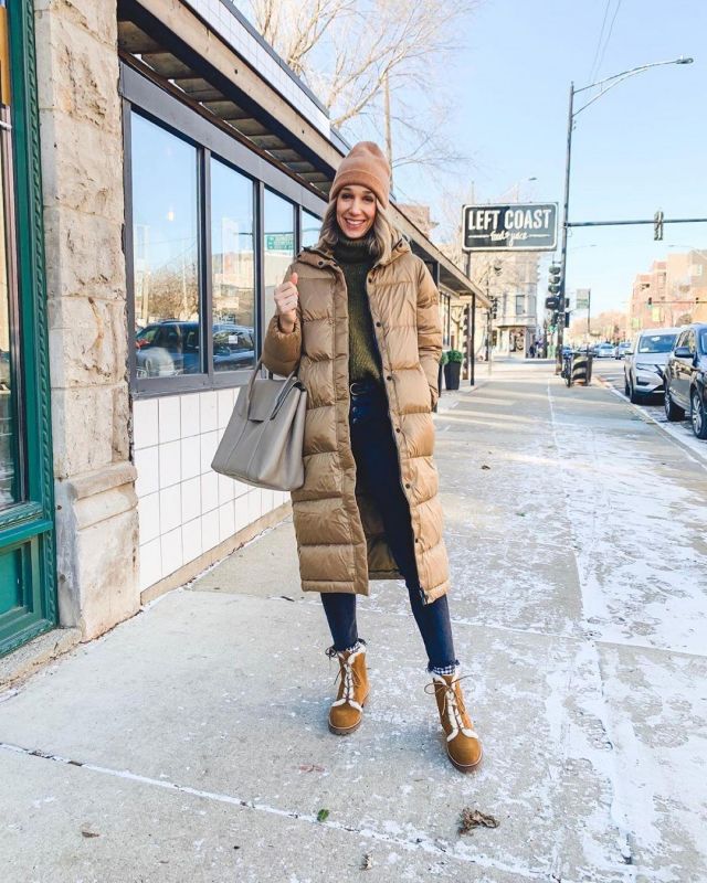Puffer Jacket of Blair Staky on the Instagram account @thefoxandshe