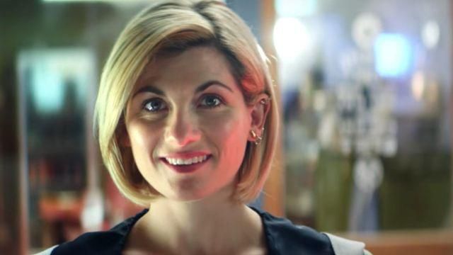 Boucle d'oreille du Médecin (Jodie Whittaker) dans Doctor Who (S12E01)