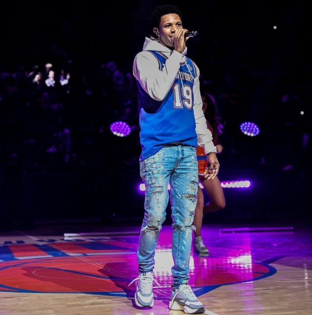 Nike Blue New York Knicks 2019/20 Custom Swingman Jersey de A Boogie wit da Hoodie en la cuenta de Instagram @artisthbtl