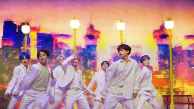 Neon-Jaune Ceinture Industrielle portée par Jungkook en BTS (방탄소년단) '작은 것들을 위한 시 (le Garçon Avec Luv) feat. Halsey Officiel MV