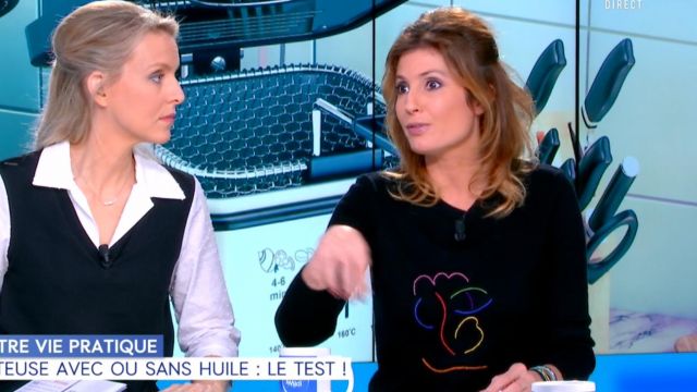 The black sweater wool and cashmere L ARTIST Caroline Ithurbide in William at noon the 24.01.2020