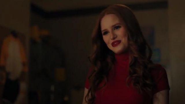 Rouge à Manches Courtes à col Roulé Haut porté par Cheryl Fleur (Madelaine Petsch) à Riverdale Saison 4 Épisode 10