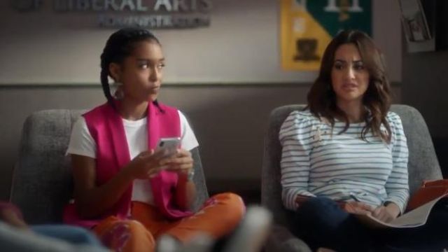 Orange & Pink Floral Pants worn by Zoey Johnson (Yara Shahidi) in grown-ish Season 3 Episode 2