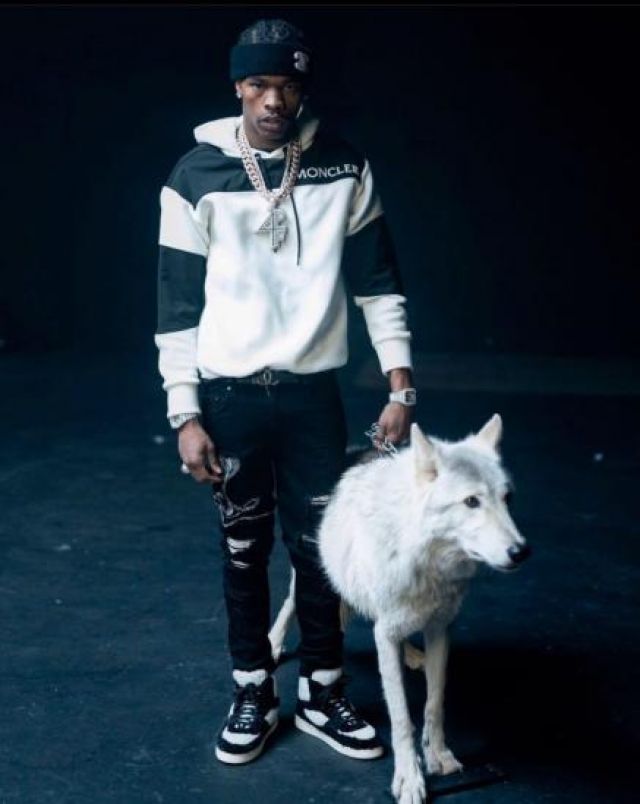 Moncler black and white hoodie of Lil Baby on the Instagram account @lilbaby_1
