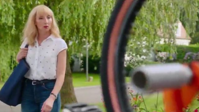 Ceinture noir boucle argent de Fanny (Audrey Lamy) dans Ma Reum
