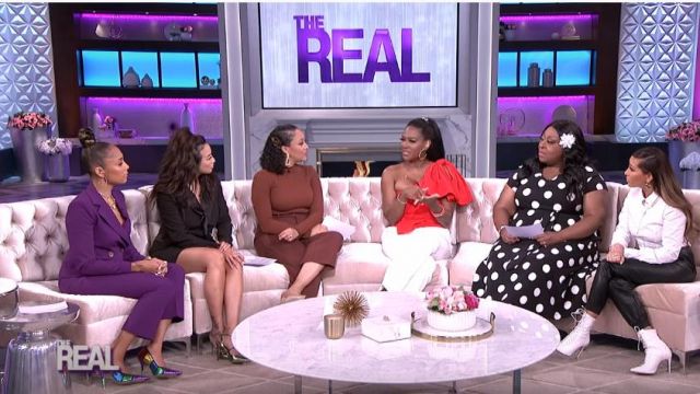 Zara Mini Flare Purple Pants worn by Amanda Seales on The Real January 29, 2020