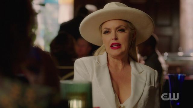 White Sequin Blazer of Alexis Carrington (Elaine Hendrix) in Dynasty (S03E11)