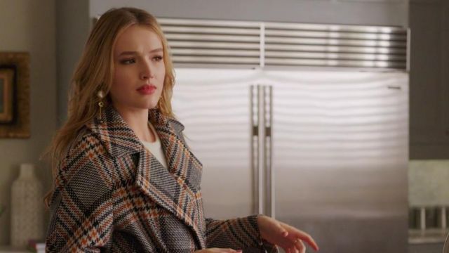 Boucles d'oreilles de Kirby Anders (Maddison Brun) dans Dynastie (S03E11)
