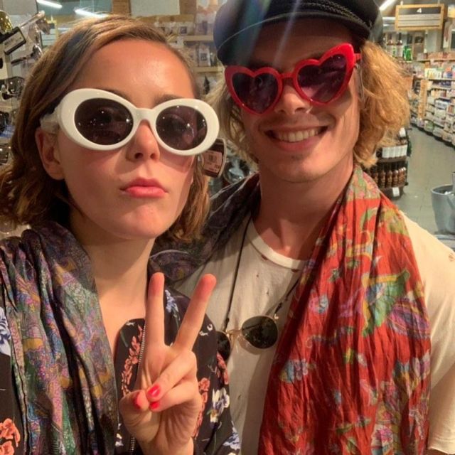 The sunglasses round lenses and black frame white Kiernan Shipka on the account Instagram of @kiernanshipka