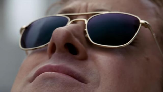 Sun-glasses Neil Armstrong (Ryan Gosling) in First Man