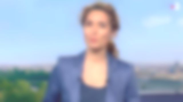 La veste bleue rayée de Marie-Sophie Lacarrau dans le Journal de 13 heures de France 2