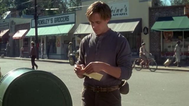 Brown belt used of Noah (Ryan Gosling) in never forget