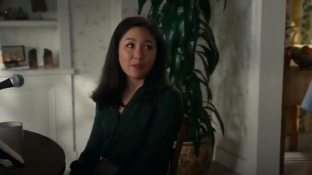 Green Blouse worn by Jessica Huang (Constance Wu) in Fresh Off the Boat Season 6 Episode 13