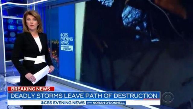 Iro Blanc Fuselée Ceinture de Cuir portée par Norah O'Donnell sur CBS Evening News, le 6 février 2020