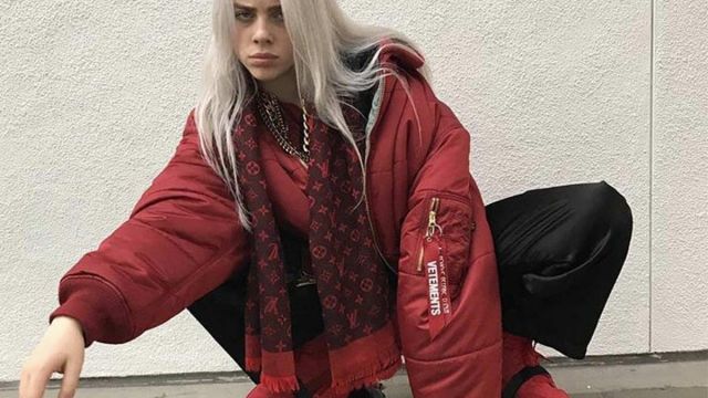 Chains of Billie Eilish in Billie Eilish - Funny Moments