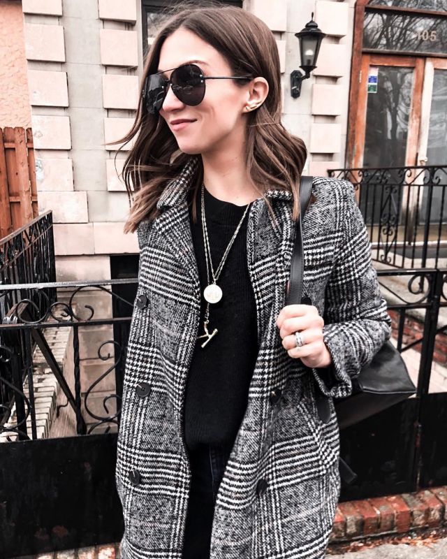 Plaid Coat of Karen on the Instagram account @everbstyled