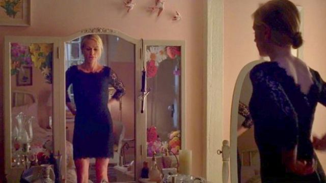 the dress black lace of Sookie (Anna Paquin) in True Blood
