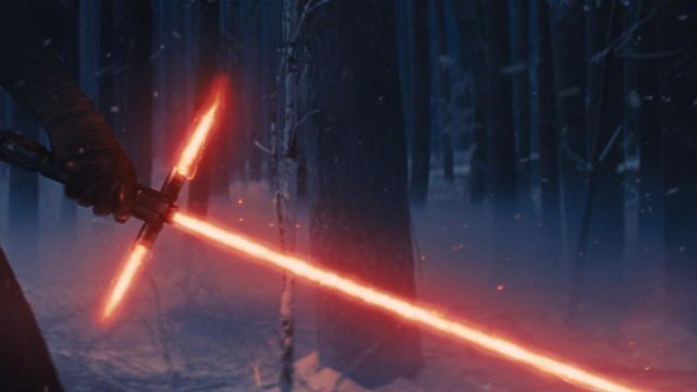 Kylo Ren Star Wars Episode VII Basis Lightsaber Lichtschwert 