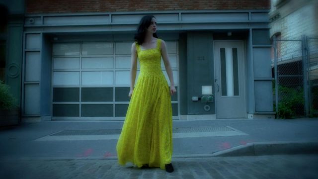 Yellow dress of Jessica Jones in Jessica Jones