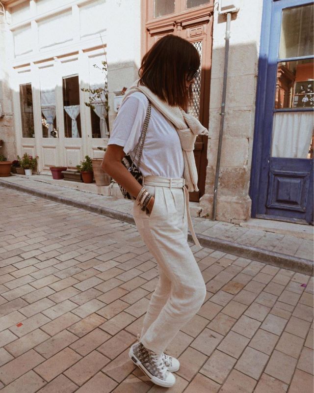 White T-Shirt of Nicole Ballardini on the Instagram account @nicoleballardini