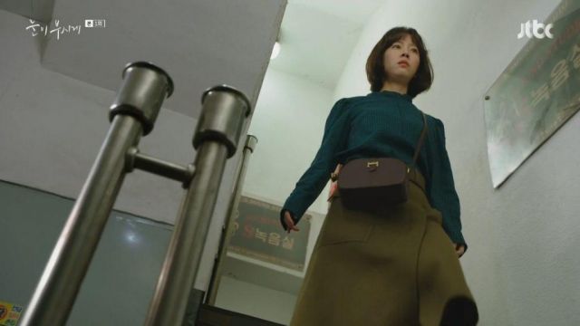 Sad­dle Bag worn by Kim Hye Ja [Young] (Han Ji-min) in The Light in Your Eyes Episode 1
