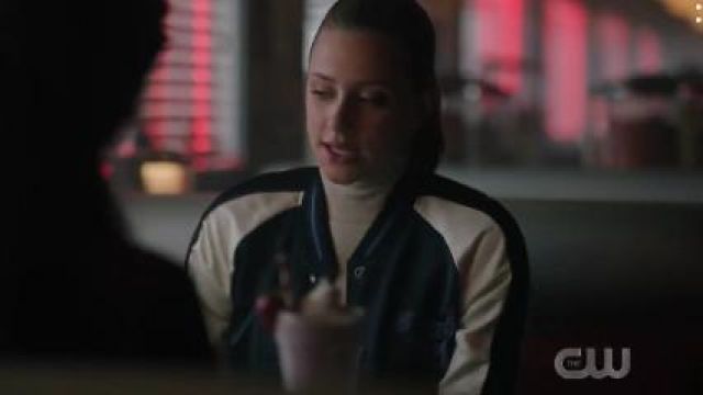 Turtle­neck Sweater worn by Betty Cooper (Lili Reinhart) in Riverdale Season 4 Episode 13