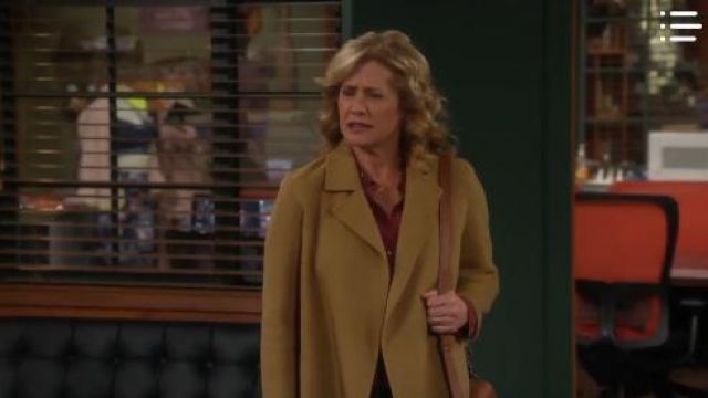Yel­low Wool Coat worn by Vanessa Baxter (Nancy Travis) in Last Man Standing Season 8 Episode 10