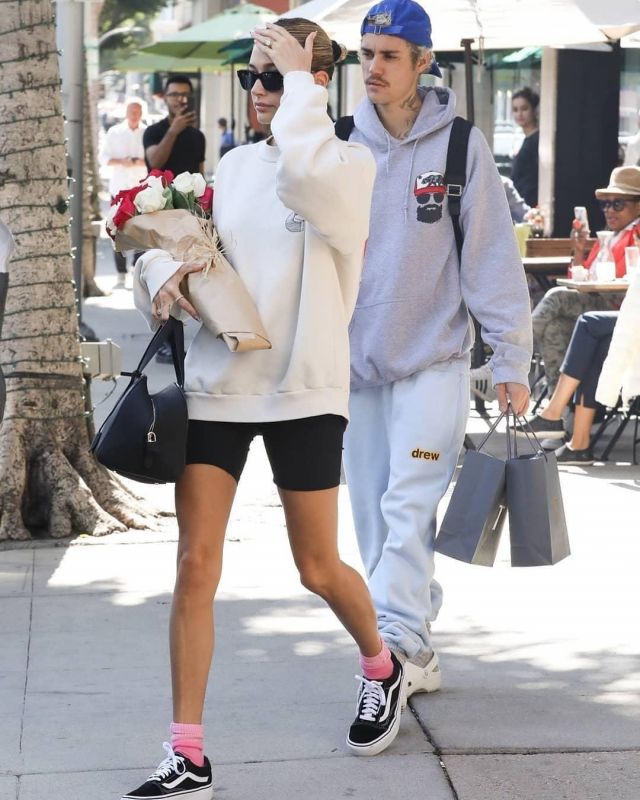 The row Sporty Bowler Top-han­dle Bag In Black worn by Hailey Baldwin Going to the Spa February 14, 2020