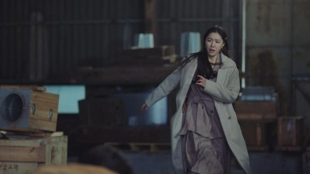 Blazer a cuadros usado por Seo Dan (Seo Ji-hye) en Crash Landing on You Epiode 15