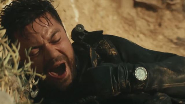 Modelo de reloj CWC usado por John Stratton (Dominic Cooper) como se ve en Stratton - (esfera T circular)