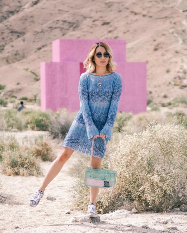 Top Sneak­ers of Stephanie on the Instagram account @stephaniehlam