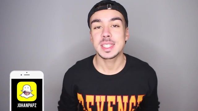 The sweat Revenge drake worn by Johan Papz in the video are MY REAL MORNING ROUTINE