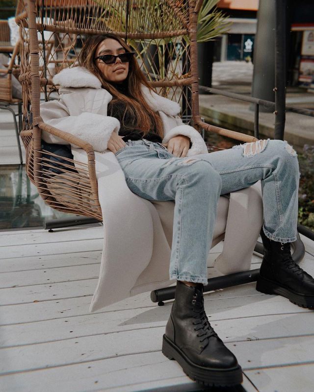 Black Lace Up Boots of Janice Joostema on the Instagram account @janicejoostemaa