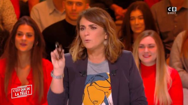 The t-shirt face women's Valerie Benaim in It is that of the tv !