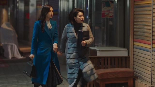 Black Bag worn by Seo Dan (Seo Ji-hye) in Crash Landing on You Episode 7