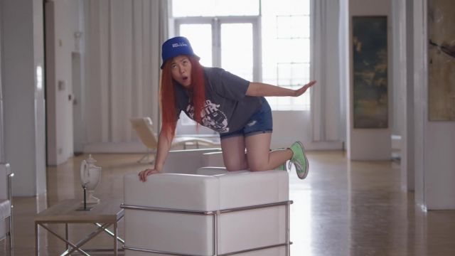 Converse Chuck Taylor All Star sneakers in green worn by Nora (Awkwafina) in Awkwafina is Nora From Queens (S01E05)