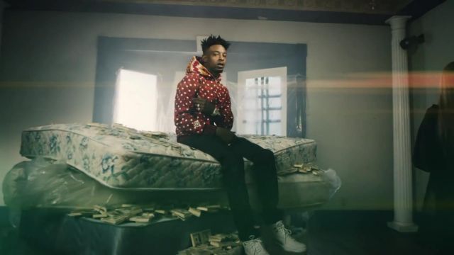 tilbede realistisk ting A Bathing Ape red camo hoodie worn by 21 Savage in his X music video with  Metro Boomin feat. Future | Spotern