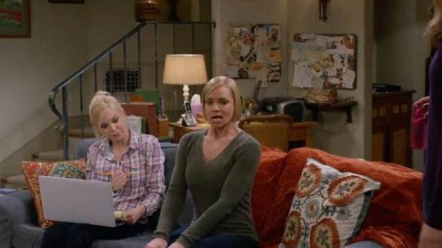 Plaid Shirt worn by Christy (Anna Faris) in Mom Season 7 Episode 16