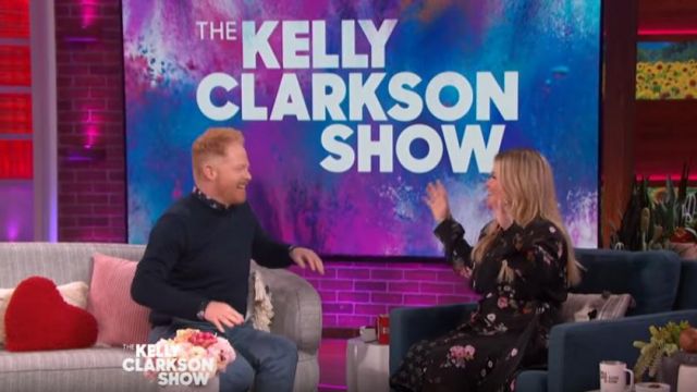 Preen line Jude Flo­ral & Star-print crepe de Chine Shirt­dress worn by Kelly Clarkson on The Kelly Clarkson Show February 25, 2020